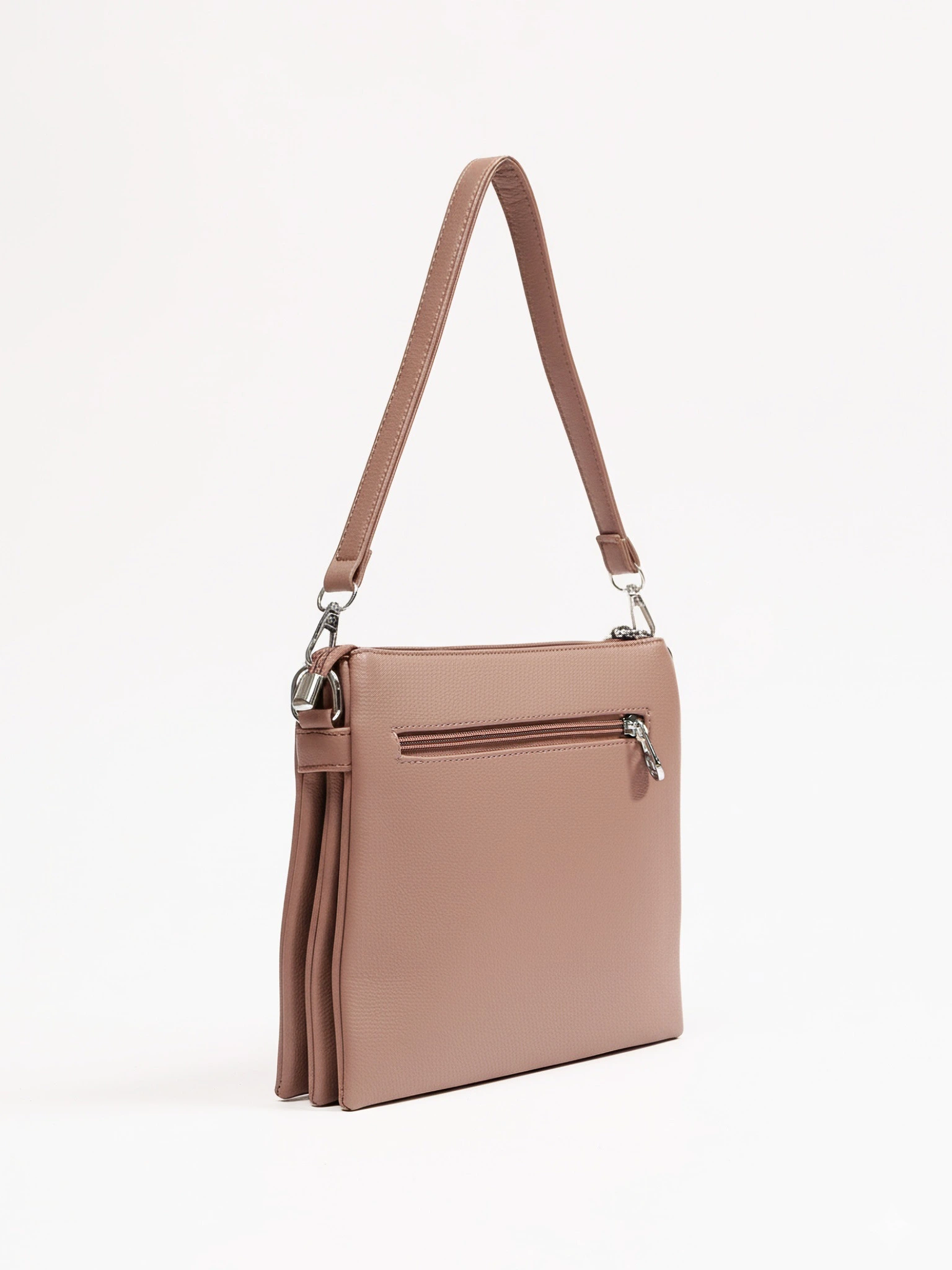 Сумка-кроссбоди с декоративным патчем в ассортименте